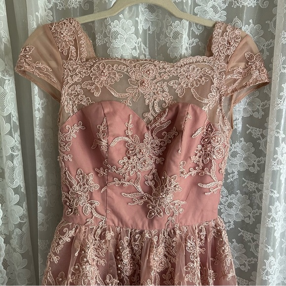 CHI CHI LONDON * NWT Formal Prom Wedding Rose Lace Gown - Picture 2 of 6